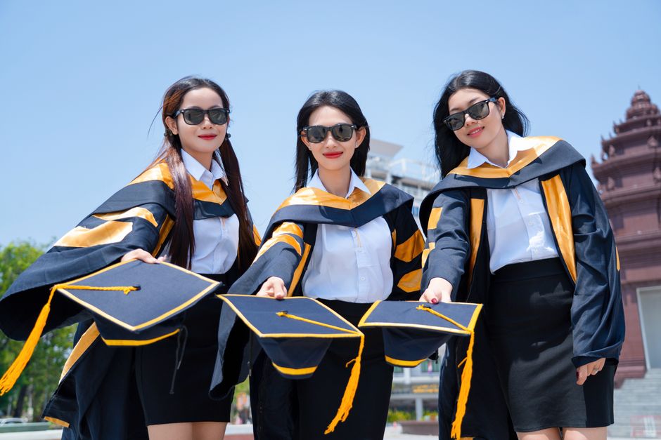 Mujeres graduadas ganan entre 10.000 y 12.000 euros menos que sus colegas en el primer empleo