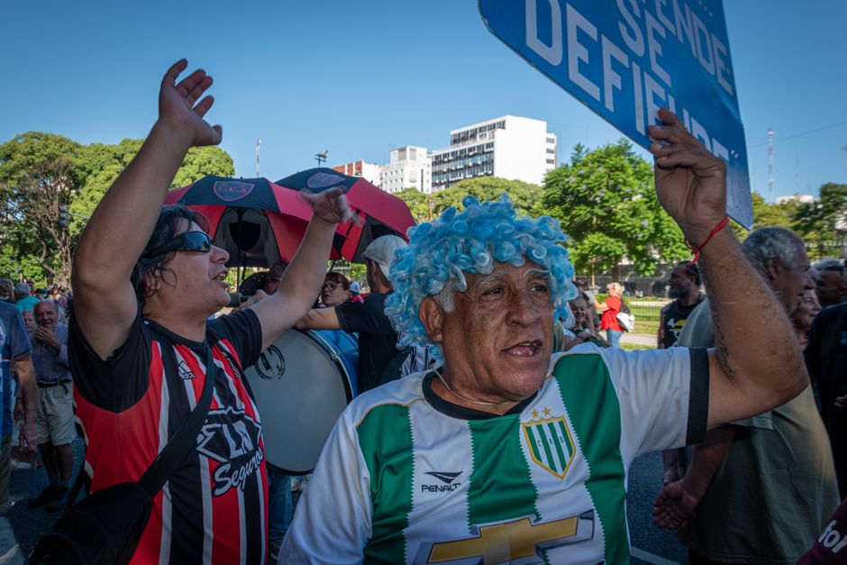 Siete barras de Huracán y San Lorenzo reciben derecho de admisión tras la pelea en Atlanta
